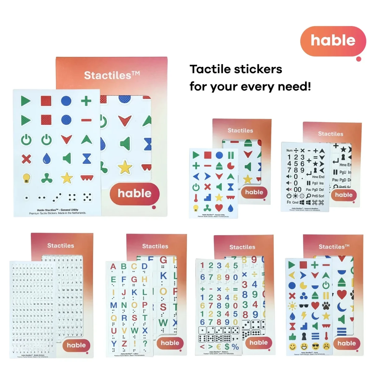 Eine Übersicht über das Hable Stactiles Sortiment, die die gesamte Familie taktiler Aufkleberbögen zeigt: Waschen, Emojis, Nummernblock und Modifikatoren, winzige Brailleschrift, Buchstaben, Zahlen und Symbole, zusammen angeordnet unter der Überschrift 'Taktile Aufkleber für jeden Bedarf'.